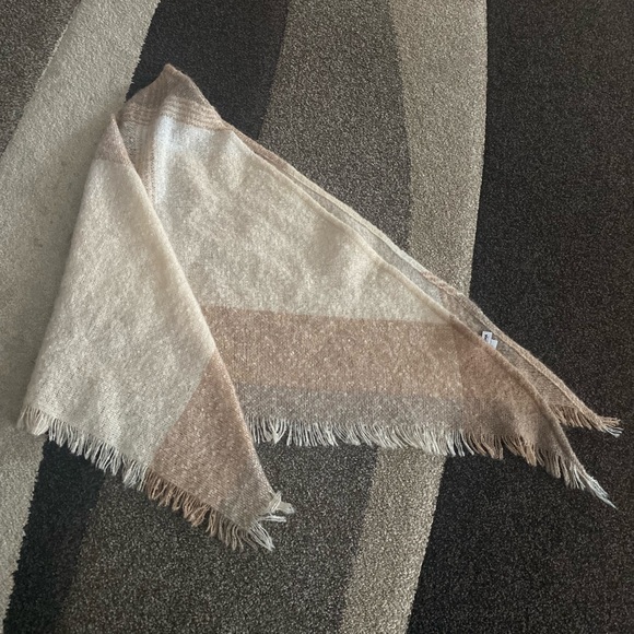 Sonoma beige scarf - Picture 2 of 4